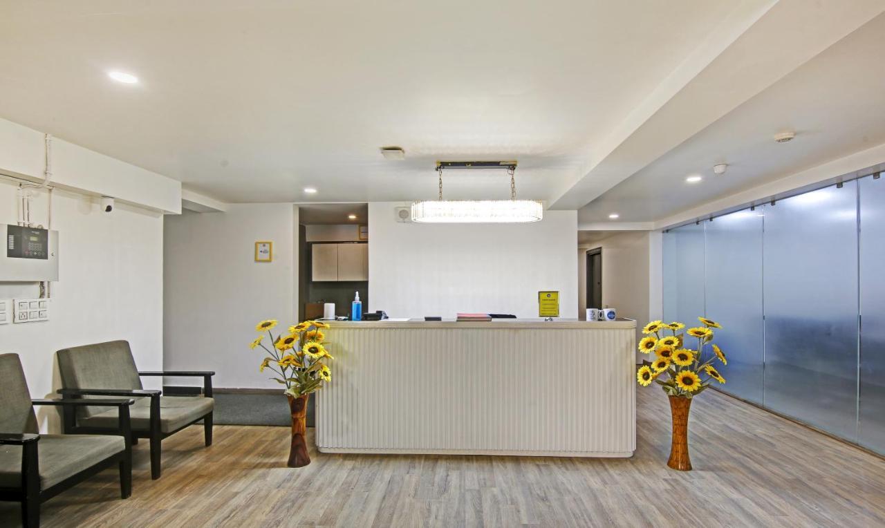 Treebo Ahinsa Residency Sohna Road Otel Gurgaon Dış mekan fotoğraf