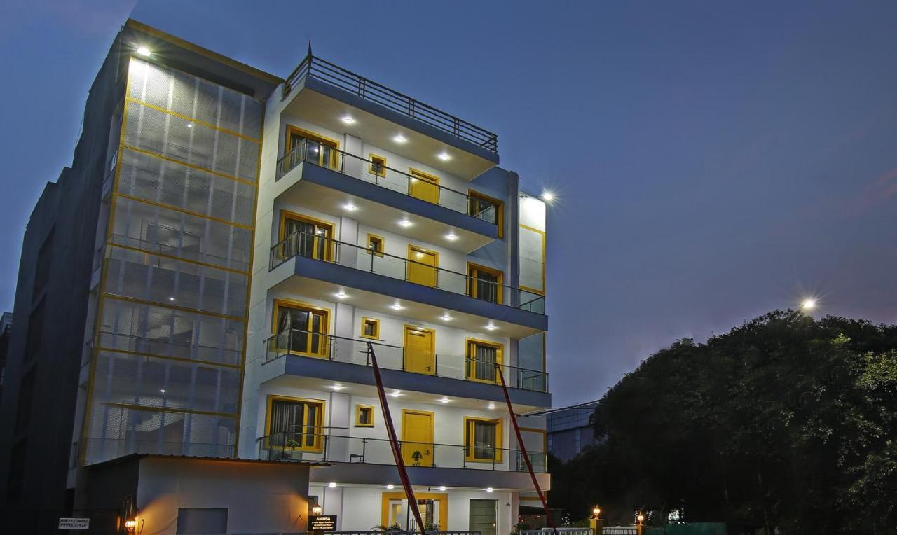 Treebo Ahinsa Residency Sohna Road Otel Gurgaon Dış mekan fotoğraf