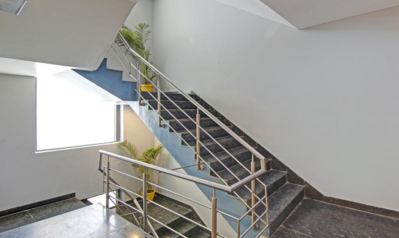 Treebo Ahinsa Residency Sohna Road Otel Gurgaon Dış mekan fotoğraf